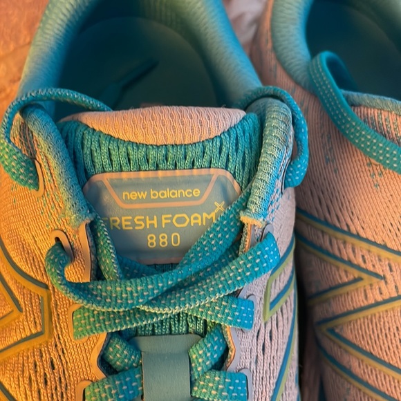 Women’s New Balance running sneakers - Picture 4 of 8